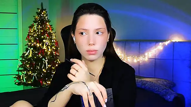 Snapshot of Stacy_Gonzales_ chatting on January 4, 6:19 am Stacy Gonzales  online show from January 4, 6:19 am