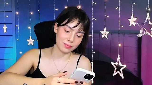 Stacy Gonzales  online show from November 5, 10:37 am