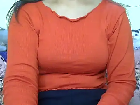 Snapshot of WildRuhi20 chatting on January 11, 2:25 pm WildRuhi20 online show from January 11, 2:25 pm