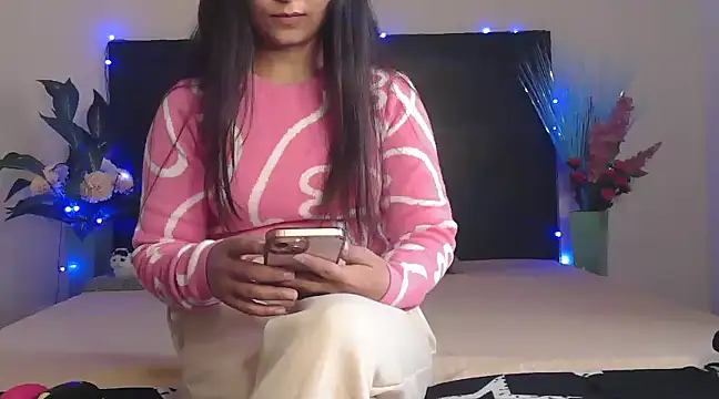 Snapshot of WildRuhi20 chatting on January 26, 5:02 am WildRuhi20 online show from January 26, 5:02 am