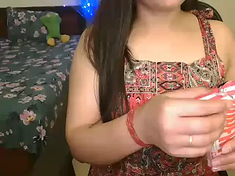 WildRuhi20 online show from March 14, 5:24 am