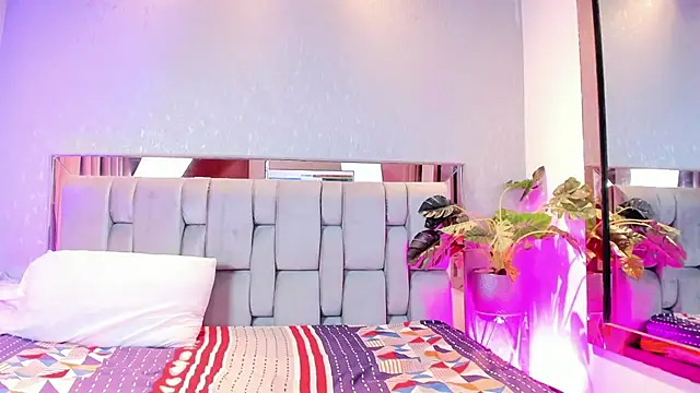 RoseTaylor   online show from March 6, 5:04 am