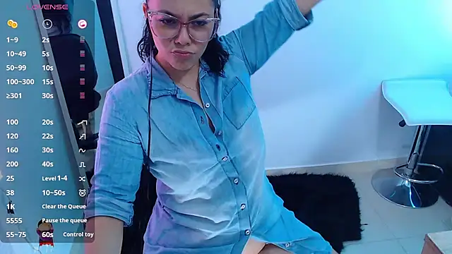 Snapshot of Mailywindsor chatting on March 1, 11:37 pm Mailywindsor online show from March 1, 11:37 pm