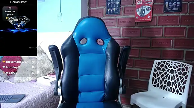 cristal horny19 online show from March 18, 9:52 am