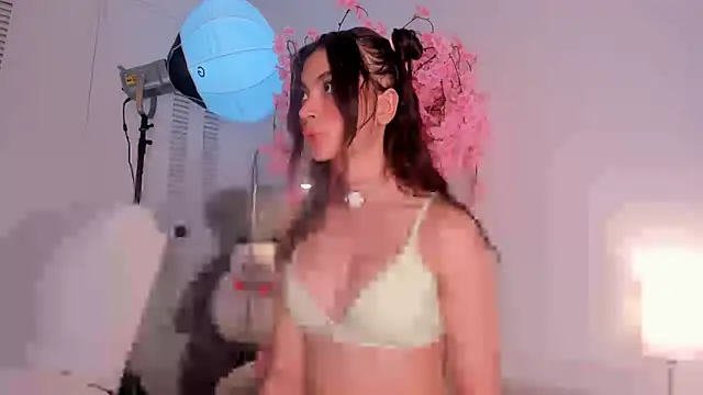 kitty miaa online show from July 15, 2:55 pm
