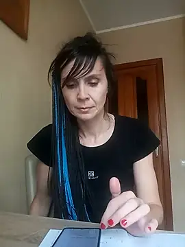 Francenia lolis online show from October 17, 8:06 am