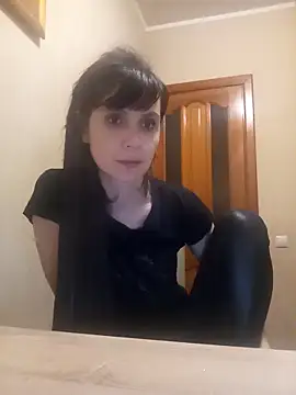 Francenia lolis online show from April 5, 7:55 pm