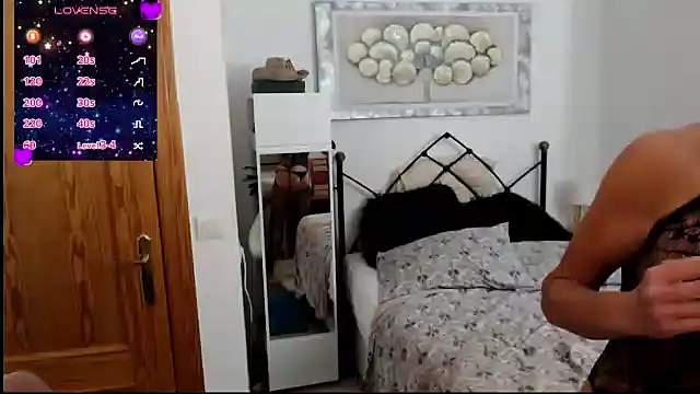 british milf1970 online show from March 12, 4:13 pm