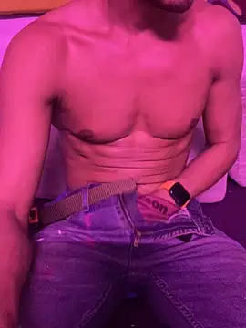 thesummerboy online show from December 14, 9:24 pm