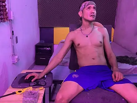 thesummerboy online show from November 16, 8:58 pm