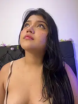 alisson carolina73 online show from September 24, 3:32 am