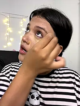 alisson carolina73 online show from October 26, 9:10 pm