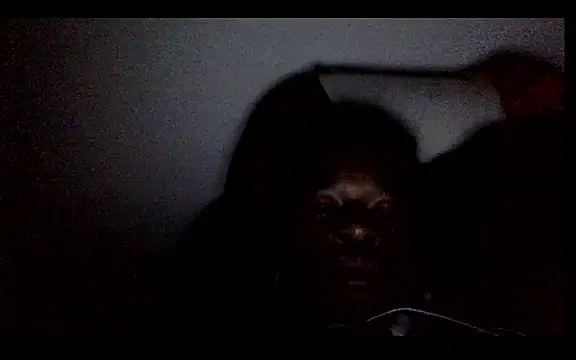 Snapshot of POPAYE972 chatting on April 2, 1:47 am POPAYE972 online show from April 2, 1:47 am