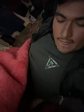 userjyv online show from April 12, 4:28 am