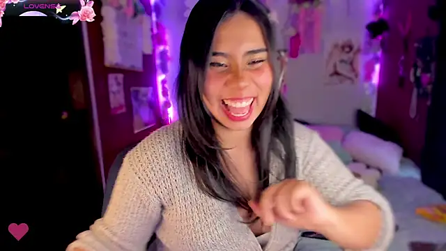 kiki cavilll online show from February 12, 10:59 pm