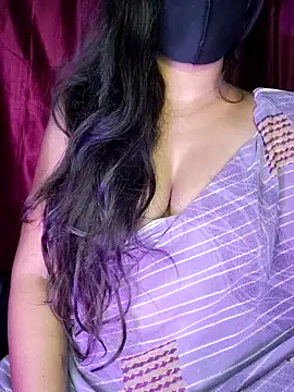 SexyAndHottie online show from December 4, 9:40 am