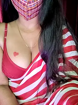 SexyAndHottie online show from March 18, 4:04 am