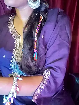 SexyAndHottie online show from September 22, 3:41 am