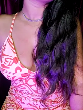 SexyAndHottie online show from September 26, 6:12 pm