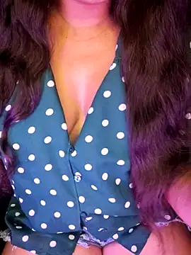 SexyAndHottie online show from September 29, 2:44 pm