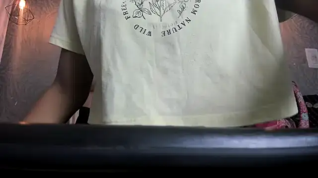 KOURTNEY-- online show from November 11, 1:49 am