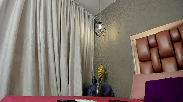 KOURTNEY-- online show from January 9, 2:14 am