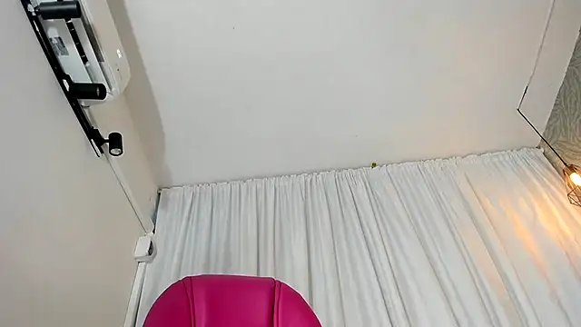KOURTNEY-- online show from March 12, 2:18 am