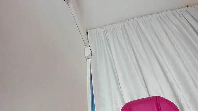 KOURTNEY-- online show from March 16, 2:06 am