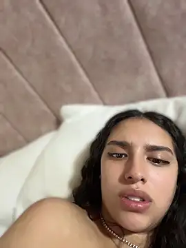 paulette dupont online show from April 11, 12:04 am