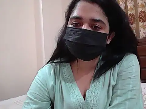 Snapshot of A-pusparani chatting on April 18, 9:15 pm A-pusparani online show from April 18, 9:15 pm