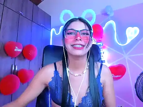  ALLYSON18  online show from February 19, 5:38 pm