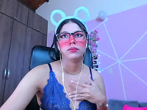  ALLYSON18  online show from March 2, 3:05 pm