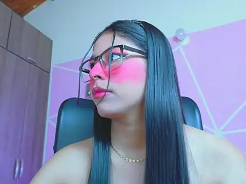 Snapshot of _ALLYSON18_ chatting on May 9, 12:10 pm ALLYSON18 online show from May 9, 12:10 pm