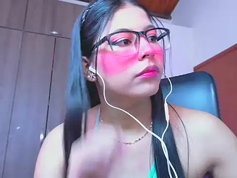 Snapshot of _ALLYSON18_ chatting on June 9, 12:06 pm ALLYSON18 online show from June 9, 12:06 pm