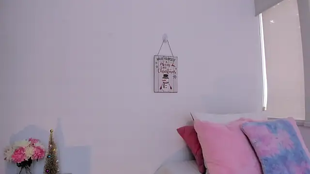 Brisa blue online show from December 27, 4:10 pm