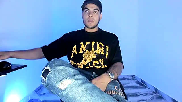 mikee scooth online show from November 11, 10:32 pm