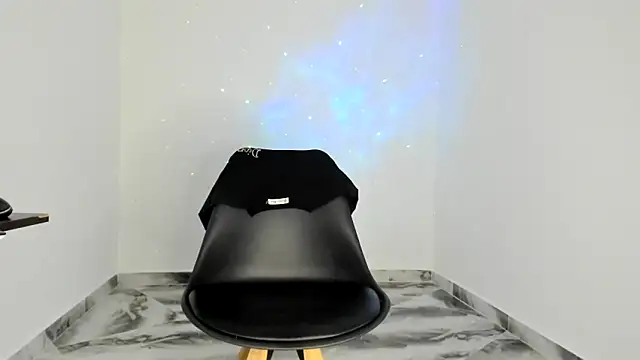 mikee scooth online show from December 20, 7:59 am