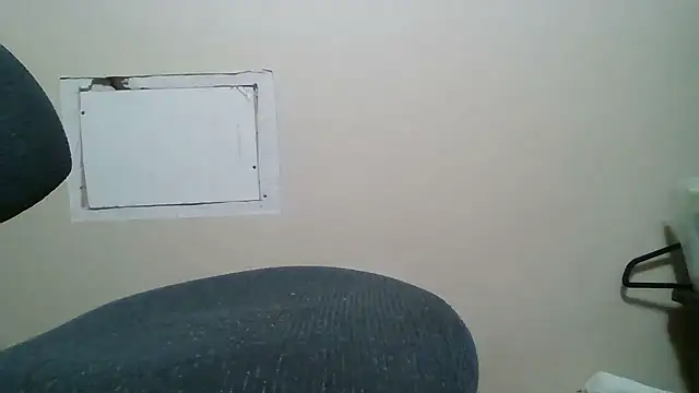 Snapshot of BigDcrizz chatting on October 19, 4:35 am BigDcrizz online show from October 19, 4:35 am