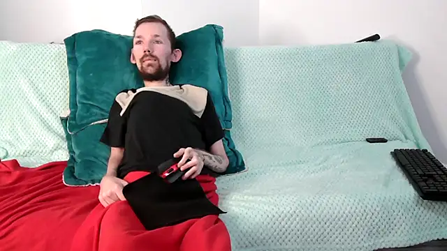 Sophia and Thomas online show from November 8, 10:52 pm