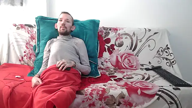 Sophia and Thomas online show from March 21, 8:12 pm