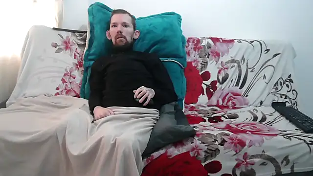 Sophia and Thomas online show from April 12, 3:28 pm