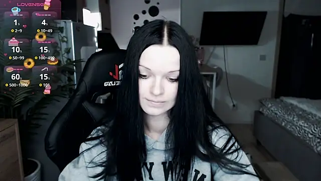 illililliilli online show from January 4, 6:09 pm