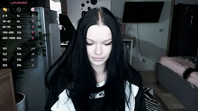 illililliilli online show from January 12, 7:42 pm