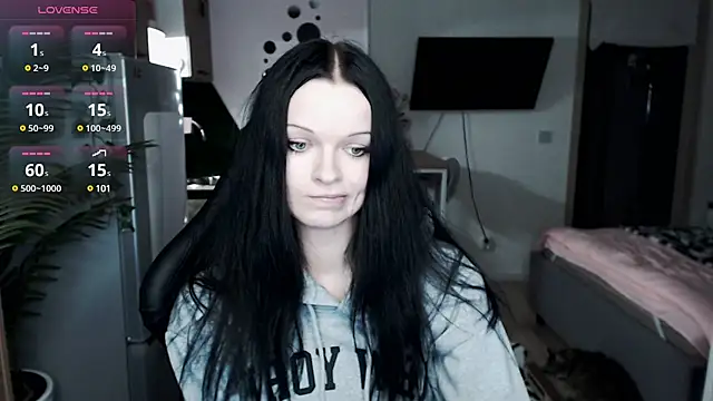 illililliilli online show from January 18, 4:48 am