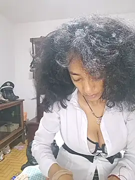 Snapshot of SamaraMartinez chatting on June 10, 10:25 am SamaraMartinez online show from June 10, 10:25 am