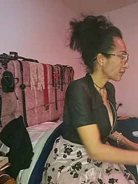 Snapshot of SamaraMartinez chatting on July 15, 11:10 pm SamaraMartinez online show from July 15, 11:10 pm