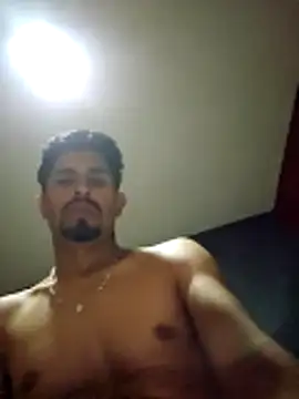 Snapshot of Menpolla_hot chatting on April 2, 6:11 am Menpolla hot online show from April 2, 6:11 am