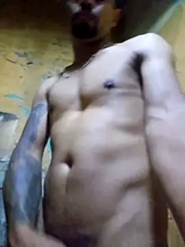 Snapshot of Menpolla_hot chatting on April 14, 6:52 am Menpolla hot online show from April 14, 6:52 am