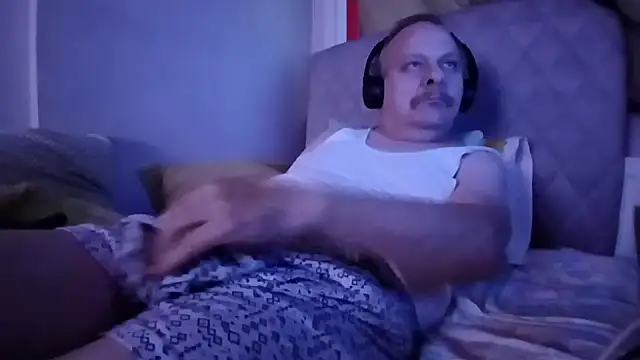 amylrmm1903 online show from November 17, 2:12 pm