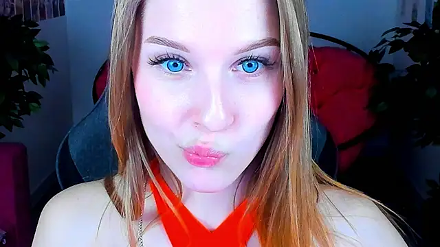 CuteMousee online show from December 24, 9:06 am